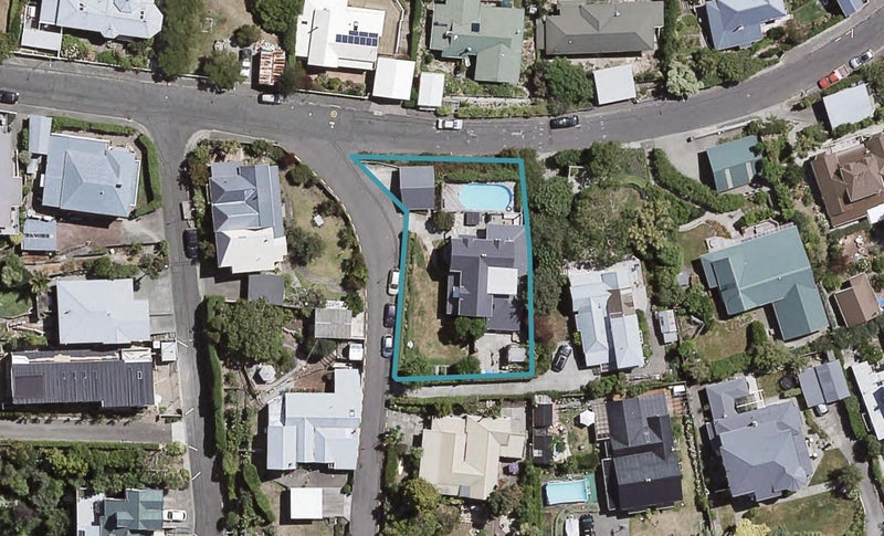 1 Elizabeth Road, Bluff Hill, Napier - Carousel 1