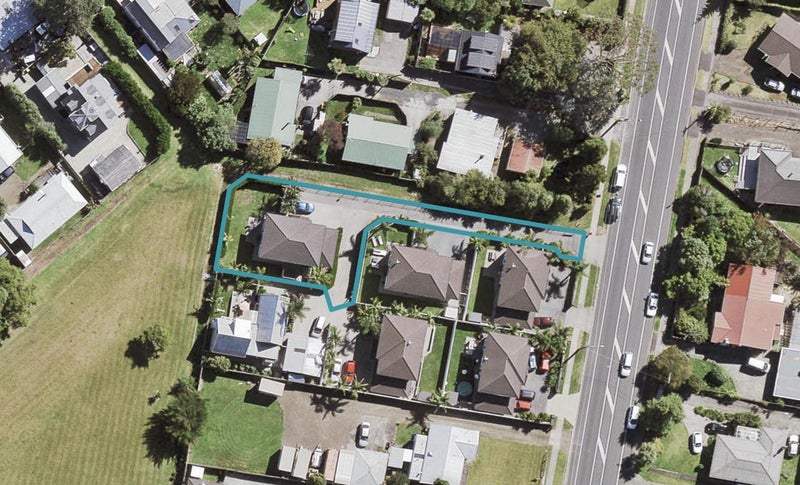 17C Forest Hill Road, Henderson, Auckland - Carousel 1