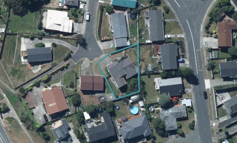 5 Ensign Lane, Whitby, Porirua - Carousel 1