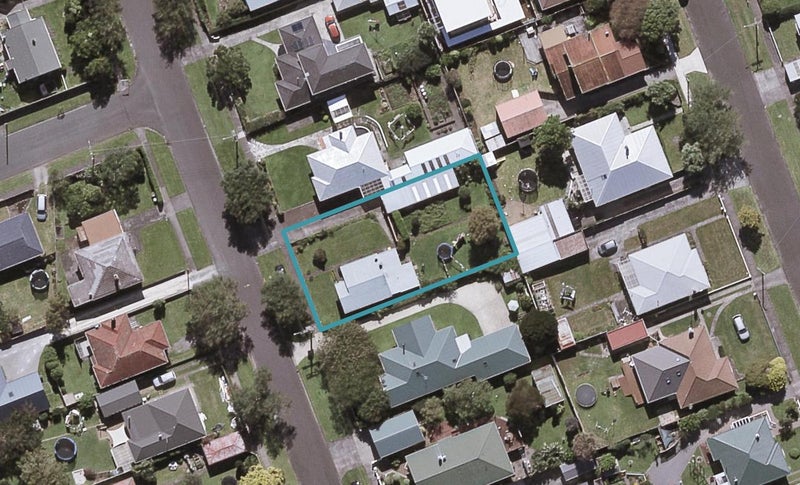 49 Doone Street, Lynmouth, New Plymouth - Carousel 1