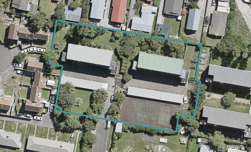 11/41 Barber Grove, Moera, Lower Hutt - Carousel 1