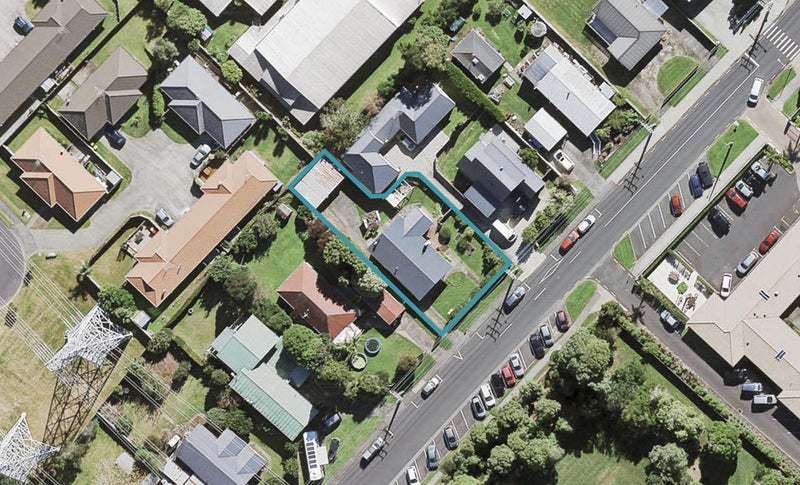 16 Bass Road, Albany, Auckland - Carousel 1