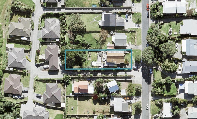 19 Bonita Avenue, Stanmore Bay, Whangaparaoa - Carousel 1