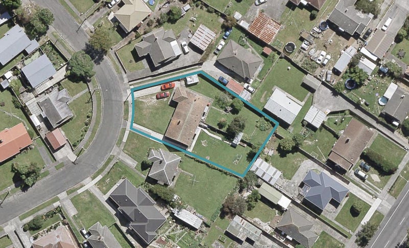 22/20 Hughes Crescent, Taita, Lower Hutt - Carousel 1
