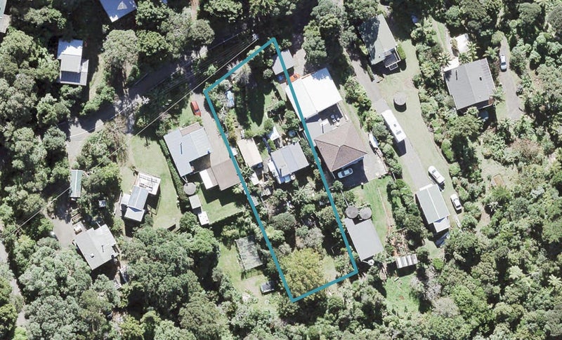 136 Cornwallis Road, Cornwallis, Auckland - Carousel 1