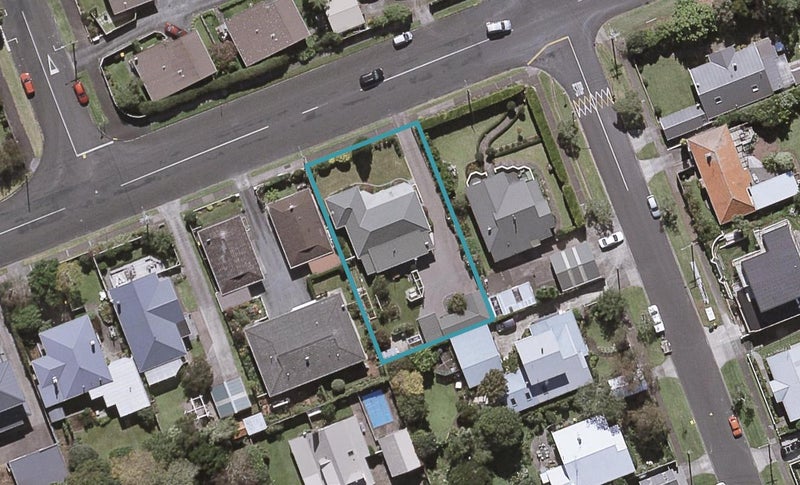 40 Rimu Street, Strandon, New Plymouth - Carousel 1