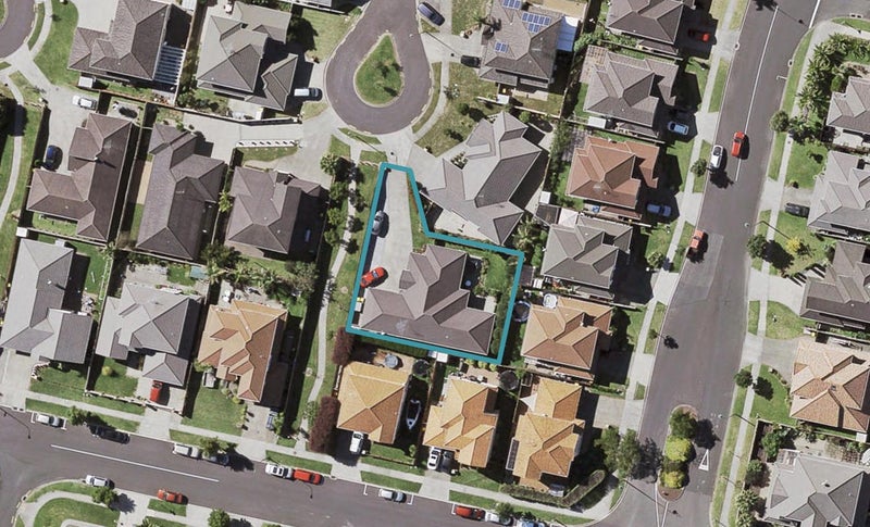 14 Pennygale Close, Flat Bush, Auckland - Carousel 1