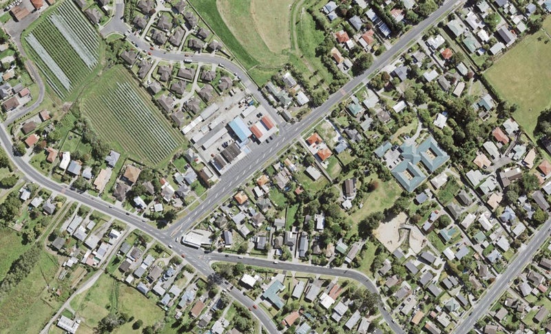 214 Henderson Valley Road, Henderson, Auckland - Carousel 1