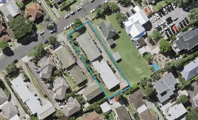 2/6 Tennyson Avenue, Takapuna, Auckland - Carousel 1