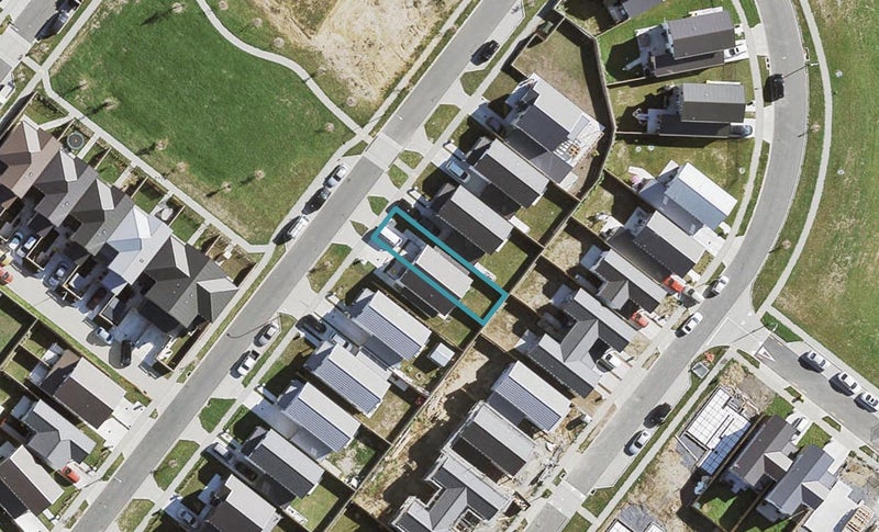 19 Hitori Street, Weymouth, Auckland - Carousel 1