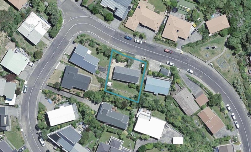 83 Allington Road, Karori, Wellington - Carousel 1