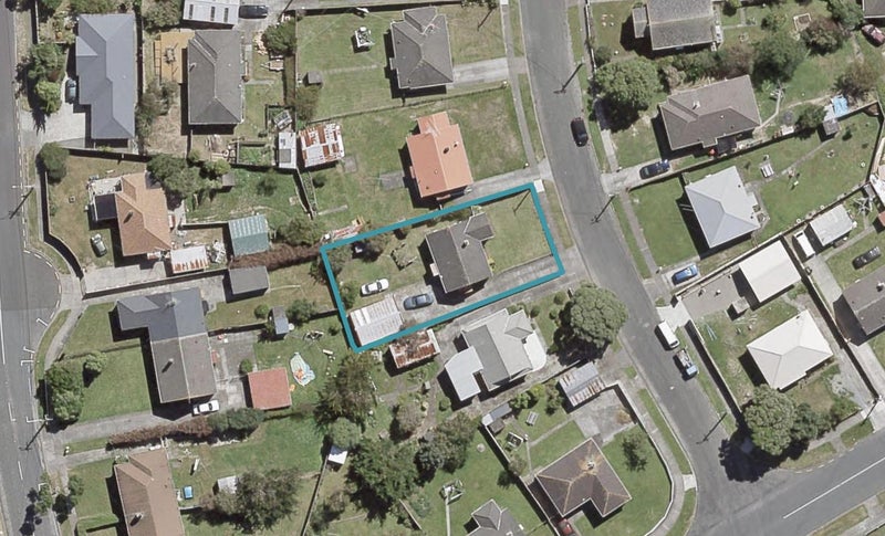 3 Lockwood Crescent, Taita, Lower Hutt - Carousel 1