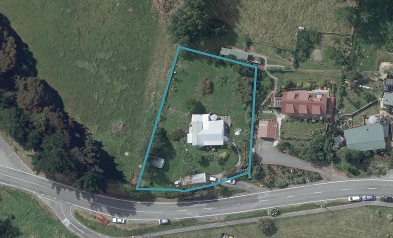 222 Governors Bay Road, Te Rapaki o Te Rakiwhakaputa, Lyttelton - Carousel 1