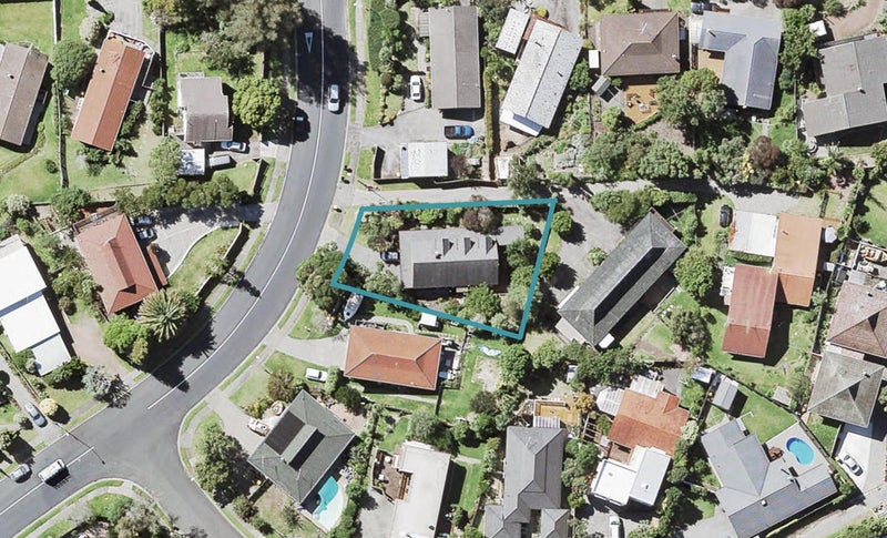 5 Oaktree Avenue, Browns Bay, Auckland - Carousel 1