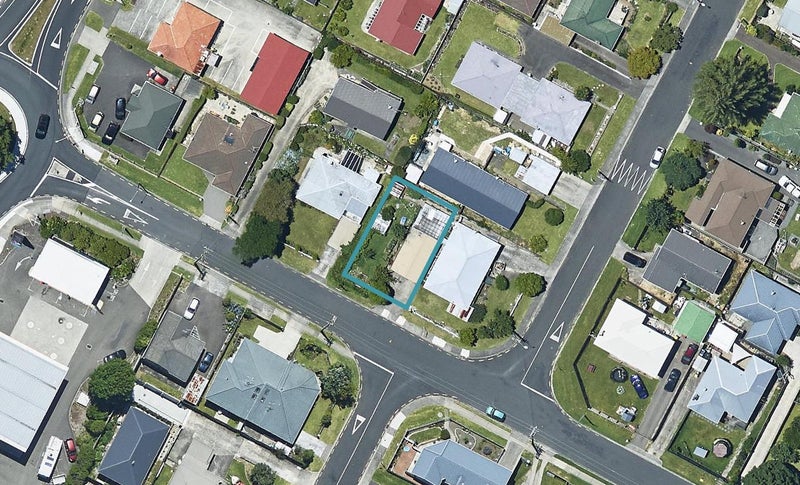 19 Cornwall Street, Gate Pa, Tauranga - Carousel 1
