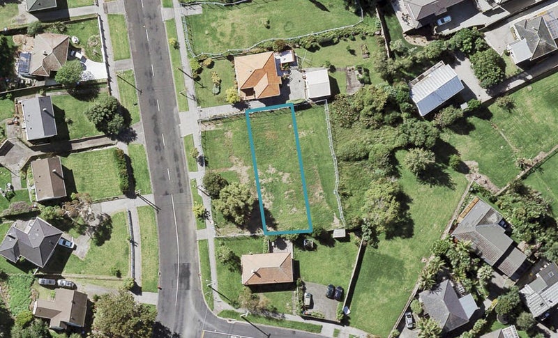 20B Taniwha Street, Wai o Taiki Bay, Auckland - Carousel 1