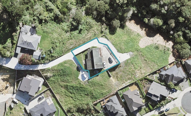 16 Taurikura Way, Fairview Heights, Auckland - Carousel 1