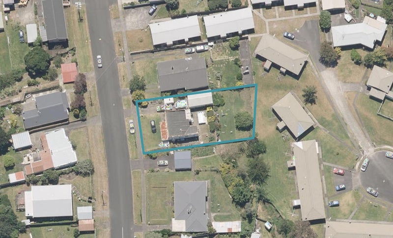 6 Collins Street, Gonville, Whanganui - Carousel 1