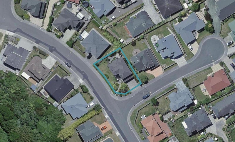 6 White Pine Avenue, Woodridge, Wellington - Carousel 1
