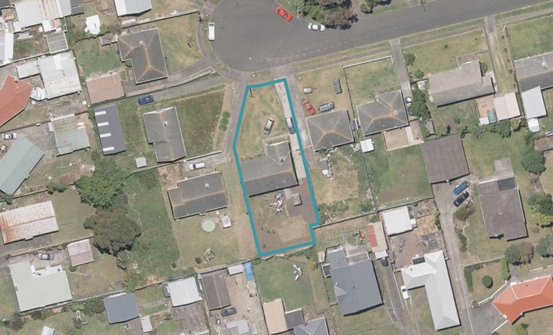 23 Armstrong Place, Gonville, Whanganui - Carousel 1