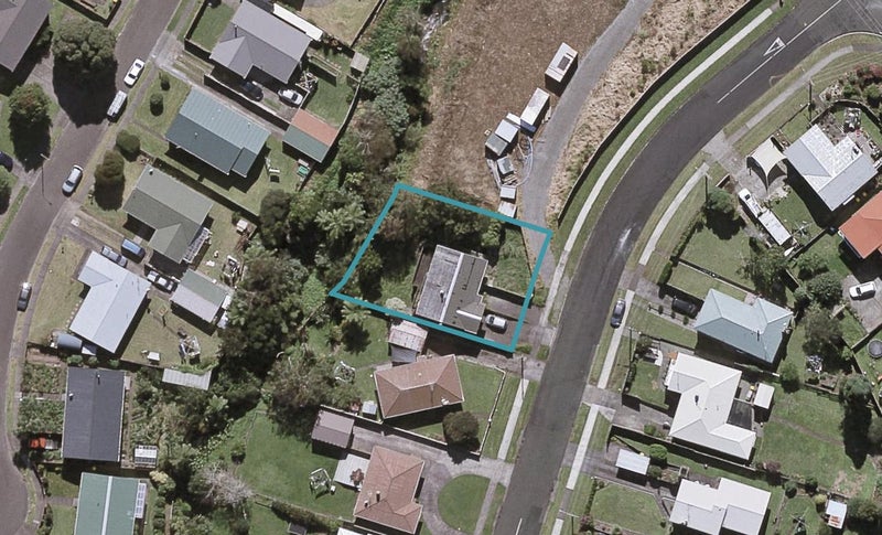 8 Oranga Street, Marfell, New Plymouth - Carousel 1