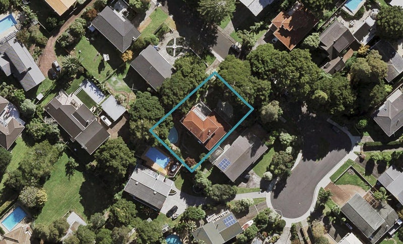 13 Northgrove Avenue, Hillcrest, Auckland - Carousel 1