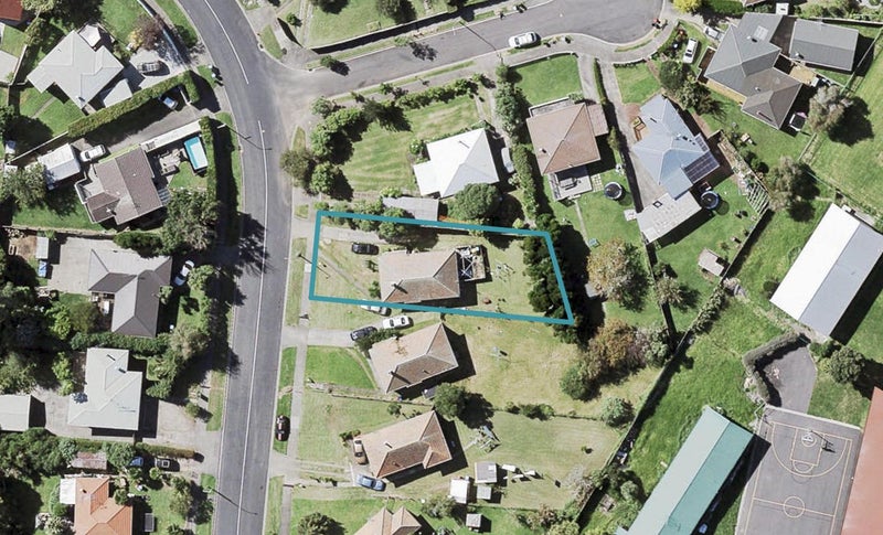 14 Farringdon Street, Glen Innes, Auckland - Carousel 1