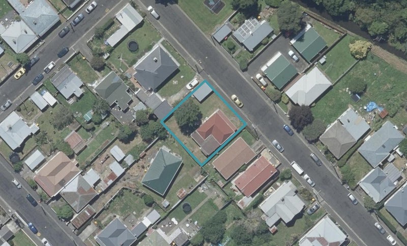 35 Pentland Street, North East Valley, Dunedin - Carousel 1
