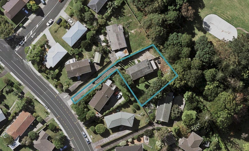 76 Sycamore Drive, Sunnynook, Auckland - Carousel 1