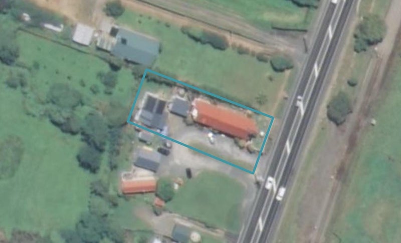 1104 State Highway 1, Manakau, Levin - Carousel 1