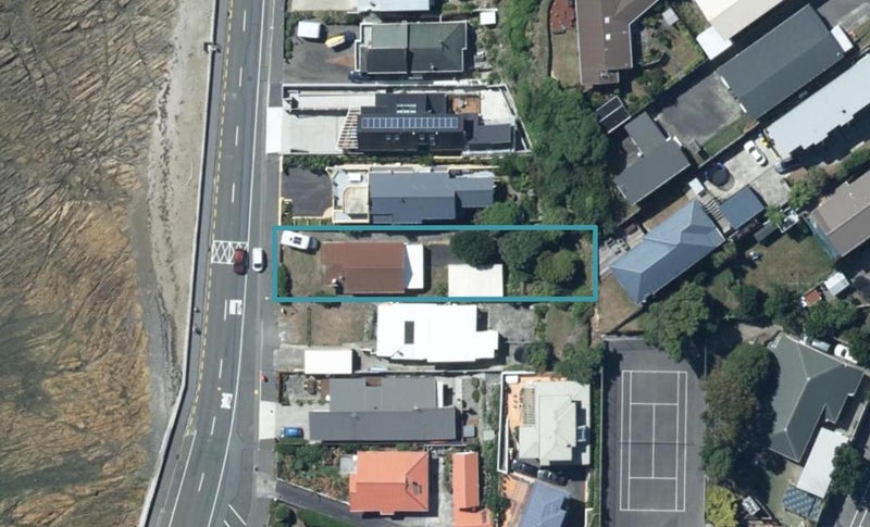 16 Sunset Parade, Plimmerton, Porirua - Carousel 1