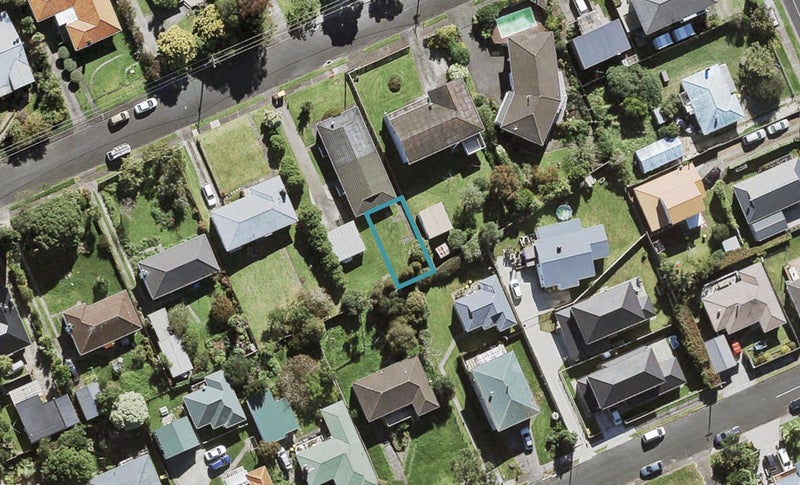 47C Sherwood Avenue, Te Atatu South, Auckland - Carousel 1