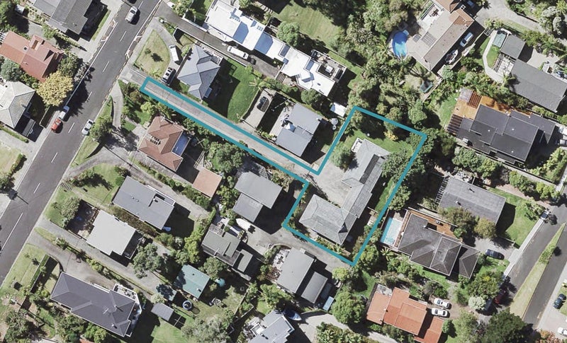 1/34 Matipo Road, Mairangi Bay, Auckland - Carousel 1