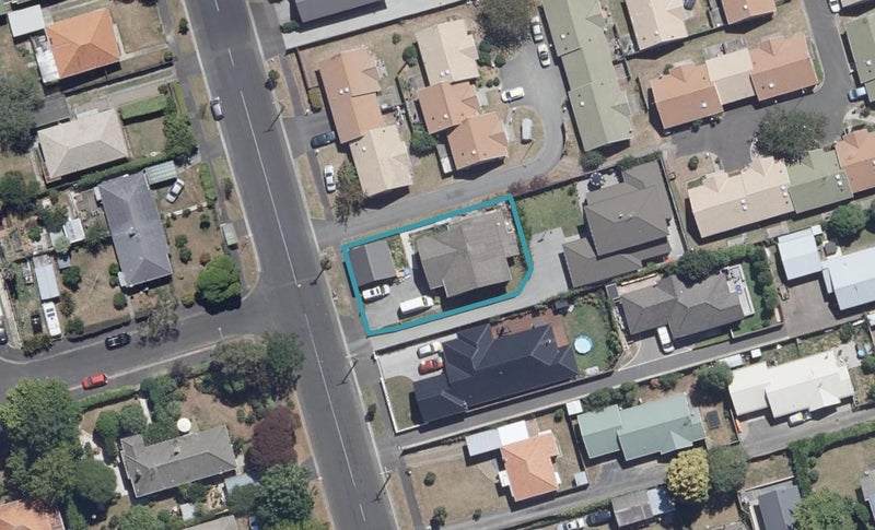 52A MacFarlane Street, Hamilton East, Hamilton - Carousel 1
