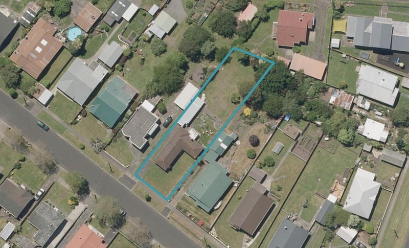 17 Hakeke Street, Whanganui East, Whanganui - Carousel 1