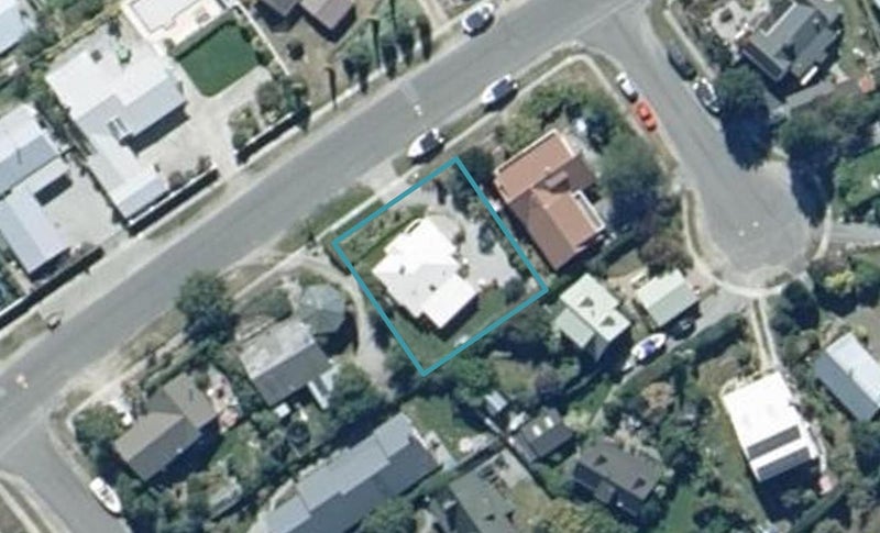 27 Oregon Drive, Kelvin Heights, Queenstown - Carousel 1