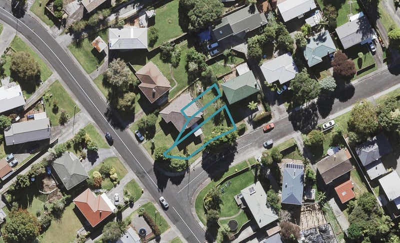 23B Crystal Avenue, Glendene, Auckland - Carousel 1