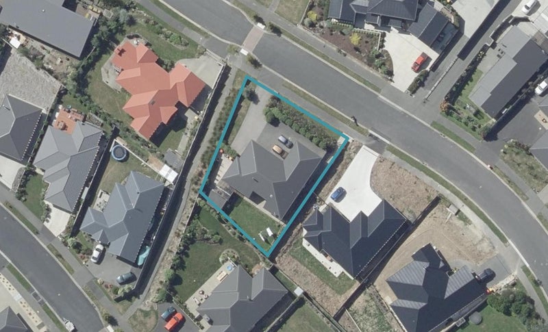18 Grandvista Drive, Green Island, Dunedin - Carousel 1