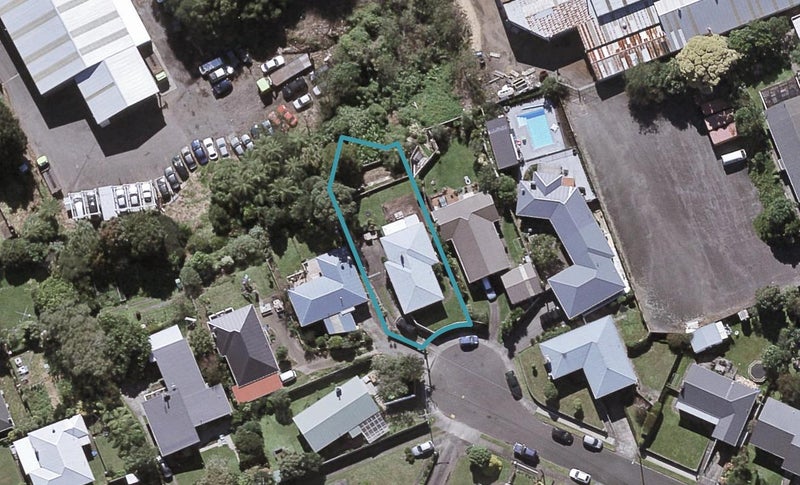12 Blenheim Place, Vogeltown, New Plymouth - Carousel 1