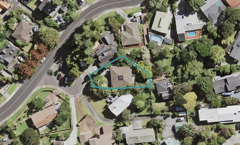 92 Daffodil Street, Titirangi, Auckland - Carousel 1