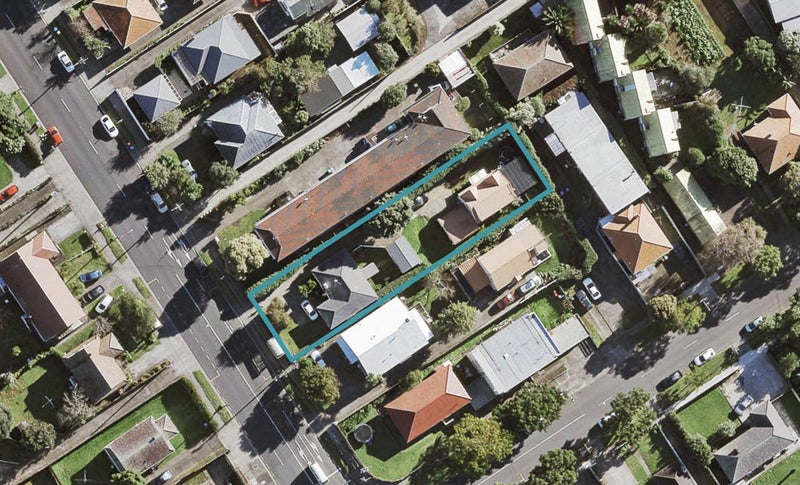 2/140 Richardson Road, Owairaka, Auckland - Carousel 1