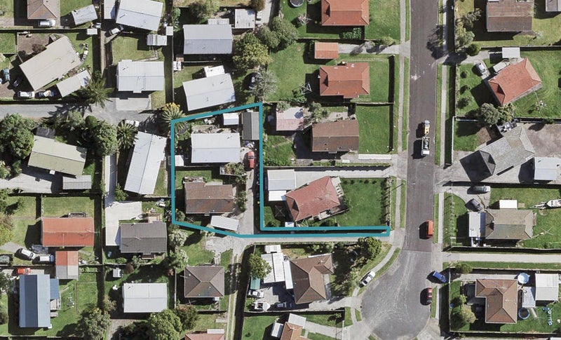 2/33 Secretariat Place, Randwick Park, Auckland - Carousel 1