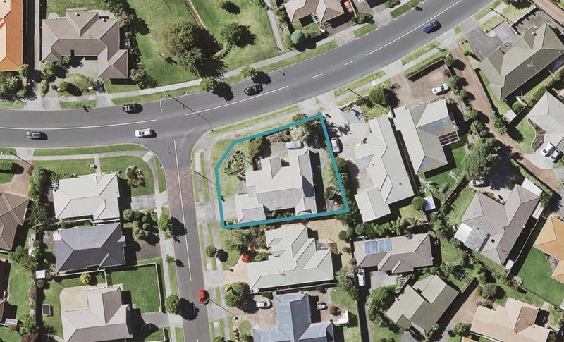 2 Amberwood Drive, Northpark, Auckland - Carousel 1