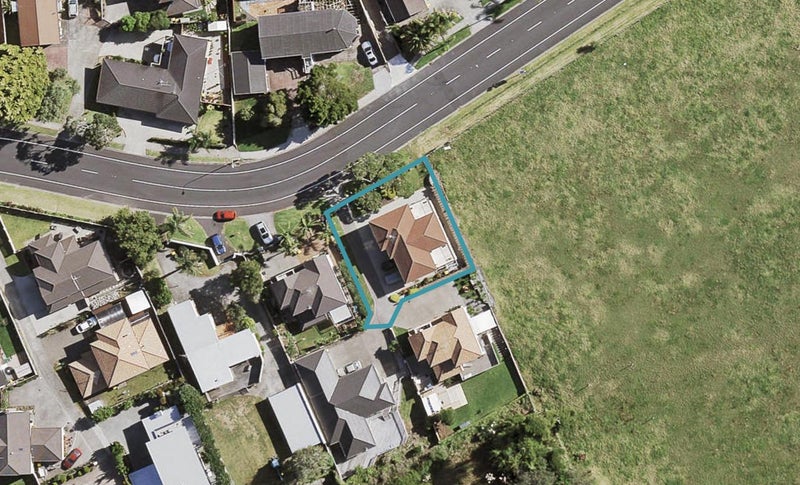 259 Hill Road, The Gardens, Auckland - Carousel 1