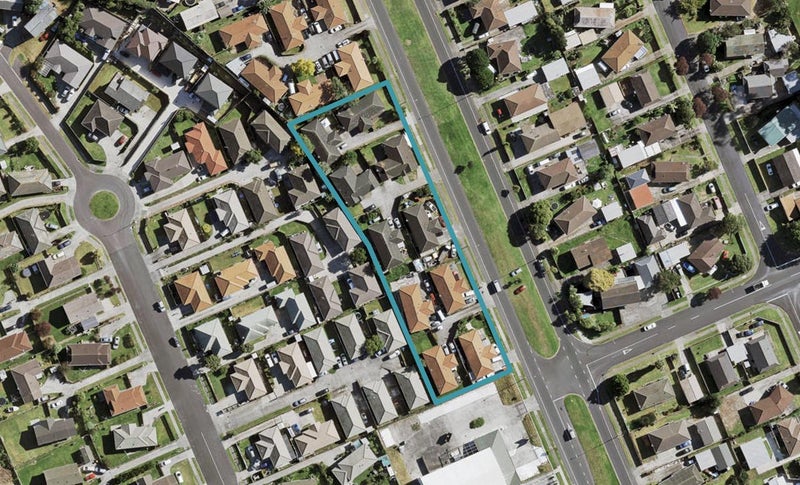 2/409 Roscommon Road, Clendon Park, Auckland - Carousel 1