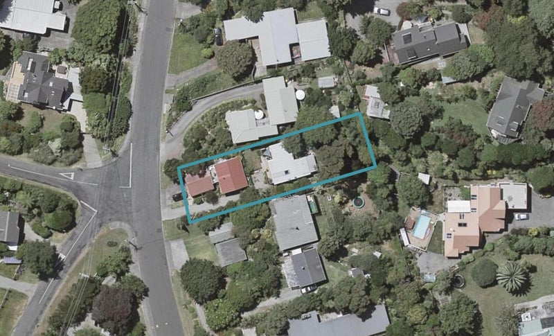 43 Tennis Court Road, Raumati South, Paraparaumu - Carousel 1