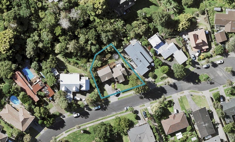 26 Lastel Place, Shelly Park, Auckland - Carousel 1