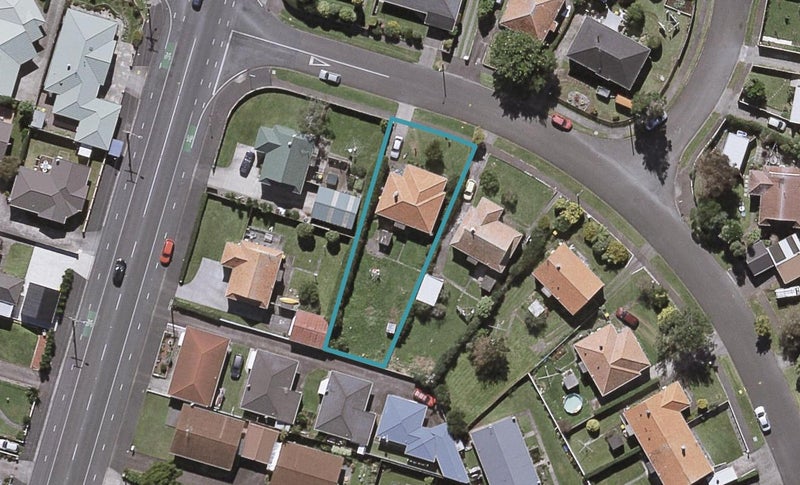 4 Wrantage Street, Westown, New Plymouth - Carousel 1