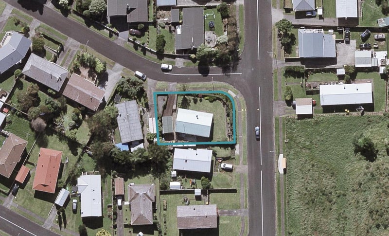 1 Te Ngaere Place, Merrilands, New Plymouth - Carousel 1