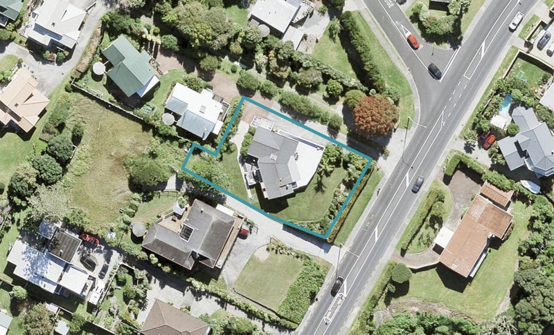 888 Whangaparaoa Road, Manly, Whangaparaoa - Carousel 1